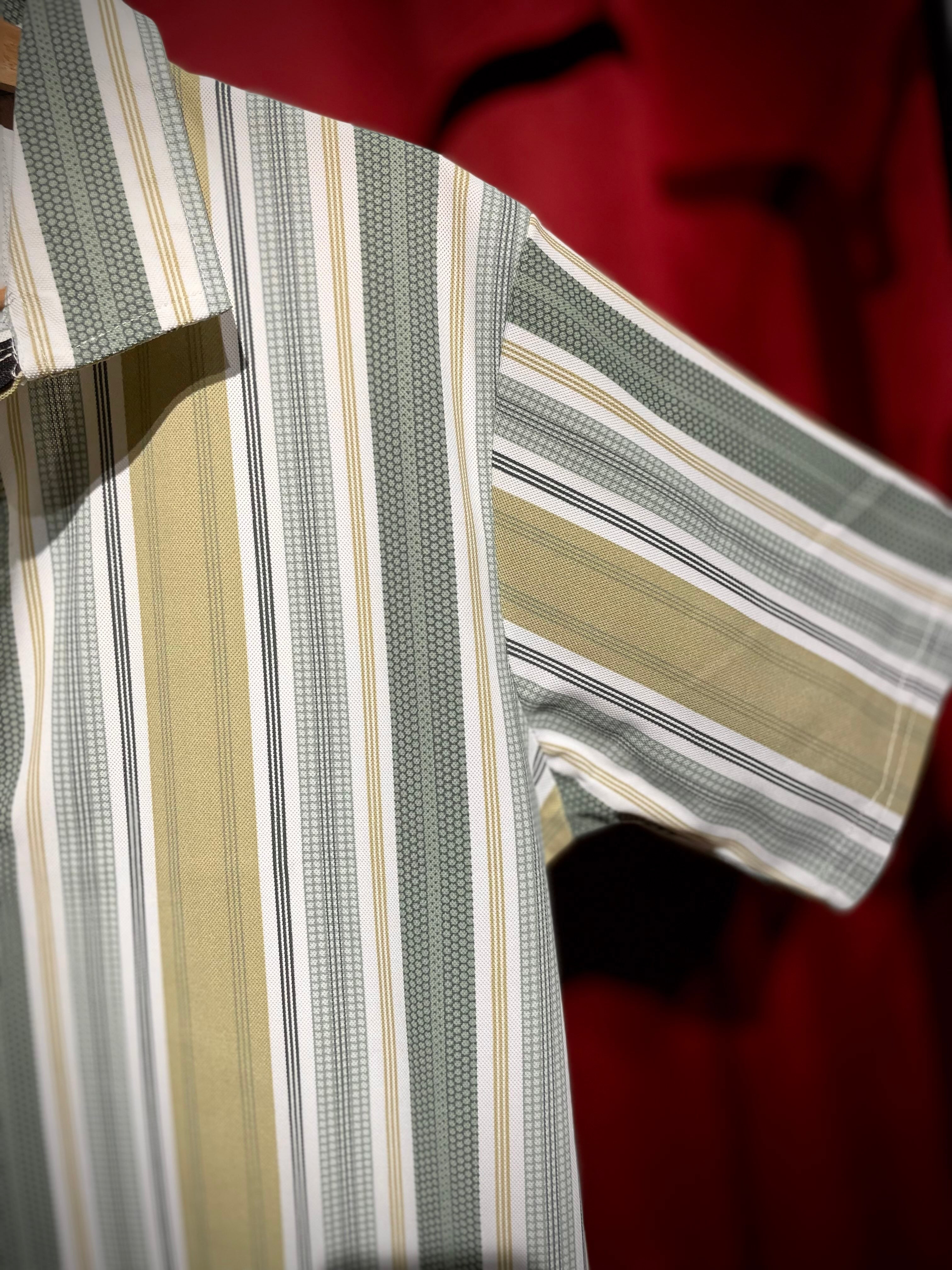 (Green-White) Zipper Tee